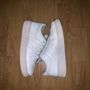 Nike white low air force 1s Size 7.5 in W